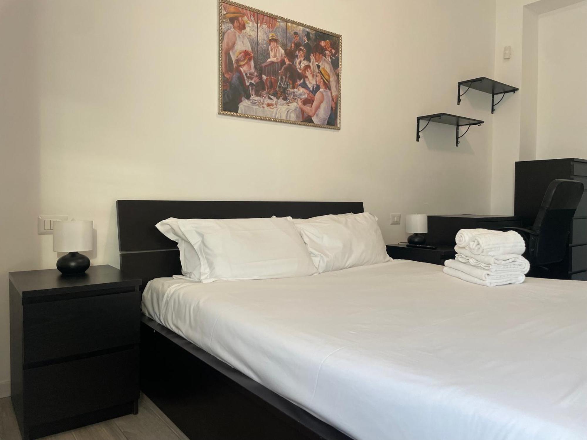 Gardone Apartment - Ampio Appartamento Con 2 Camere Da Letto - Comodo Per Duomo! Milan Luaran gambar